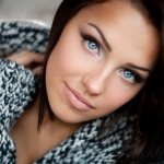 голубоглазая девушка