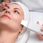 Как подтянуть обвисшие щеки у косметолога