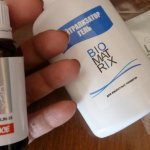 Peeling with ferulic acid