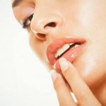 We enlarge lips with massage