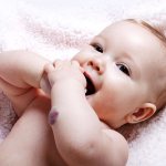 Винные пятна на коже: что это и как от них избавиться?